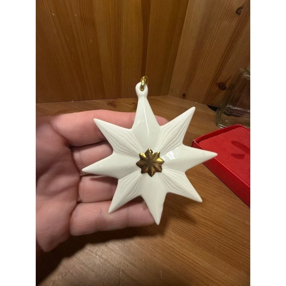 Lenox‎ Pleated Star Ornament Ivory Porcelain Gold Accent Tassel w/ Box 3.25